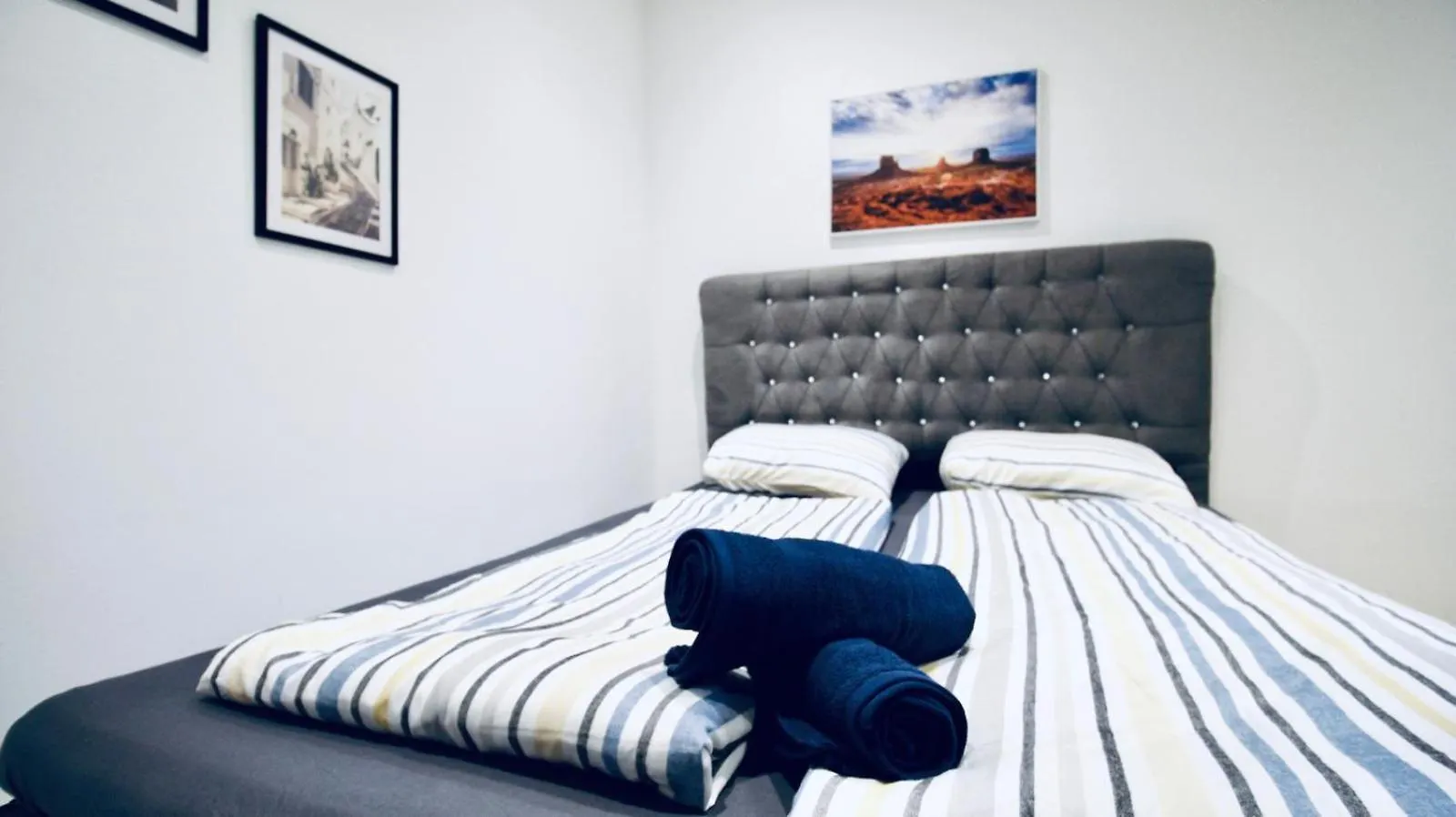 Hostal 6 Min To Amusement Park - Economy Rooms In Shared Apartment Viena