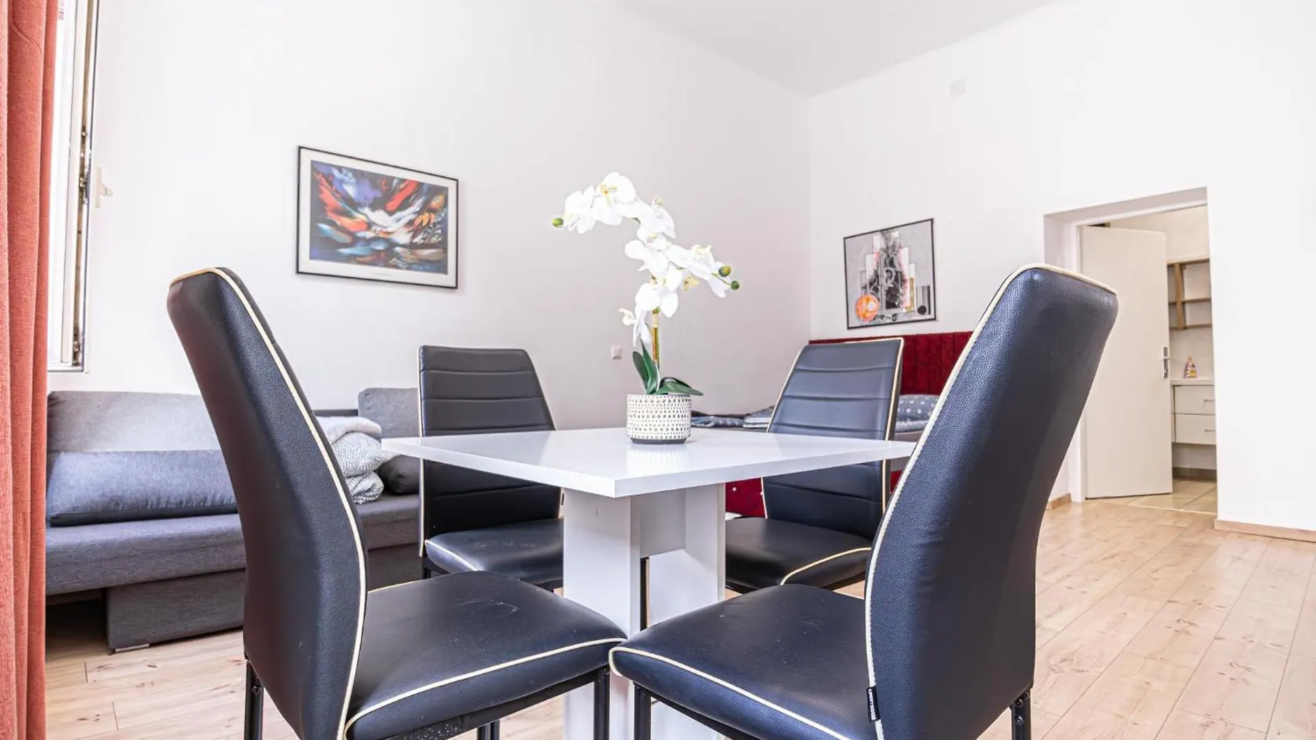 Auberge de jeunesse 6 Min To Amusement Park - Economy Rooms In Shared Apartment Vienne