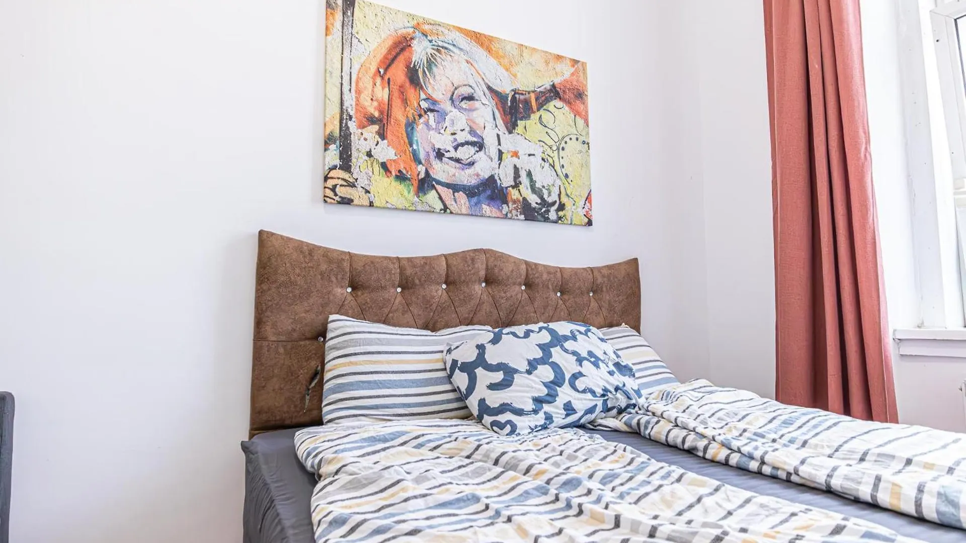 6 Min To Amusement Park - Economy Rooms In Shared Apartment Vienne Auberge de jeunesse